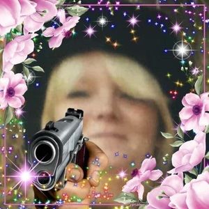 Meet your Posher, Deb